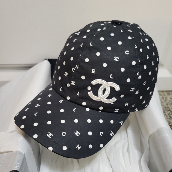 CHANEL 2024 Logo Cap - Picture 6 of 10